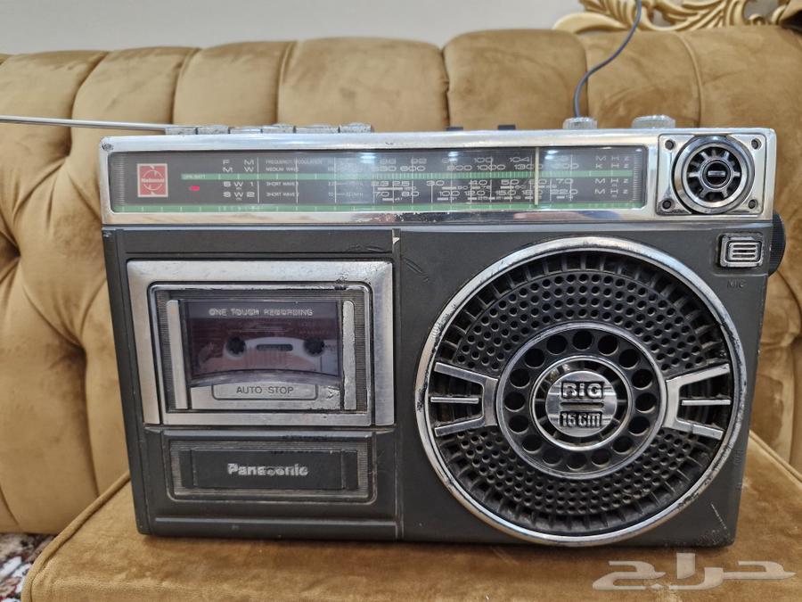 Old working Panasonic recorder. The recorder and radio of your time, O youth.63070908380930112