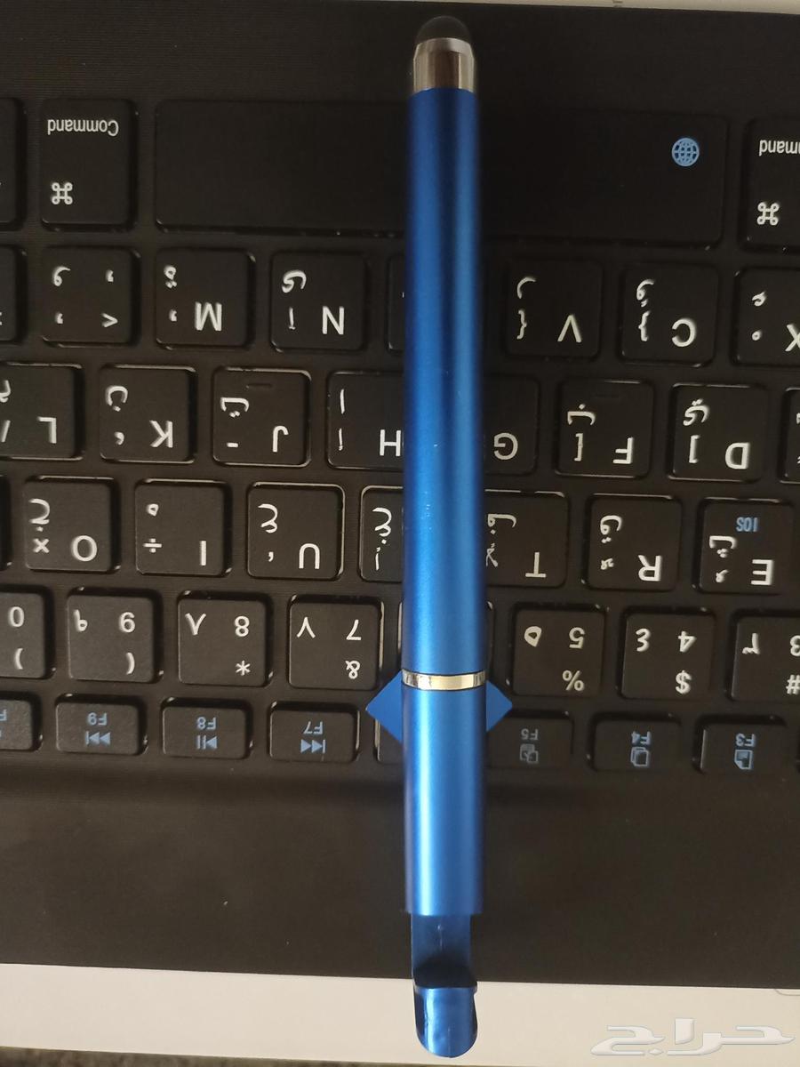 Wireless keyboard with a pen. Price 11063072931763074111