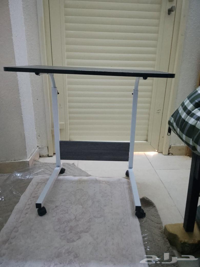 طاولة كمبيوتر63072488440833111