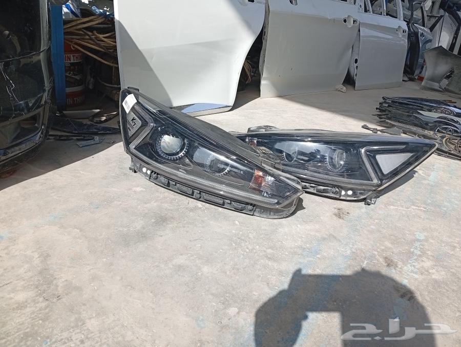 We have original KIA Cadenza Xenon lamps model 2017 from the agency63104064419458111