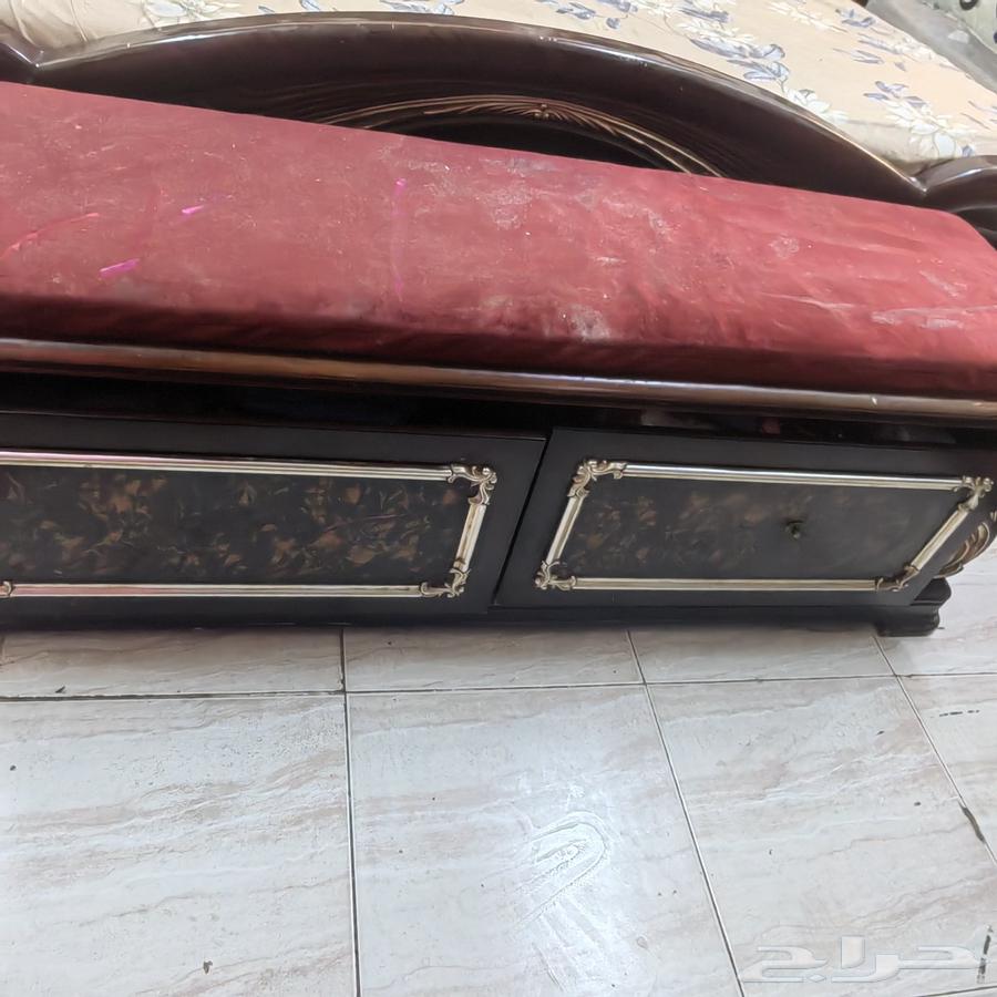 غرفة نوم بحالة جيدة جدا للبيع63069247422466112