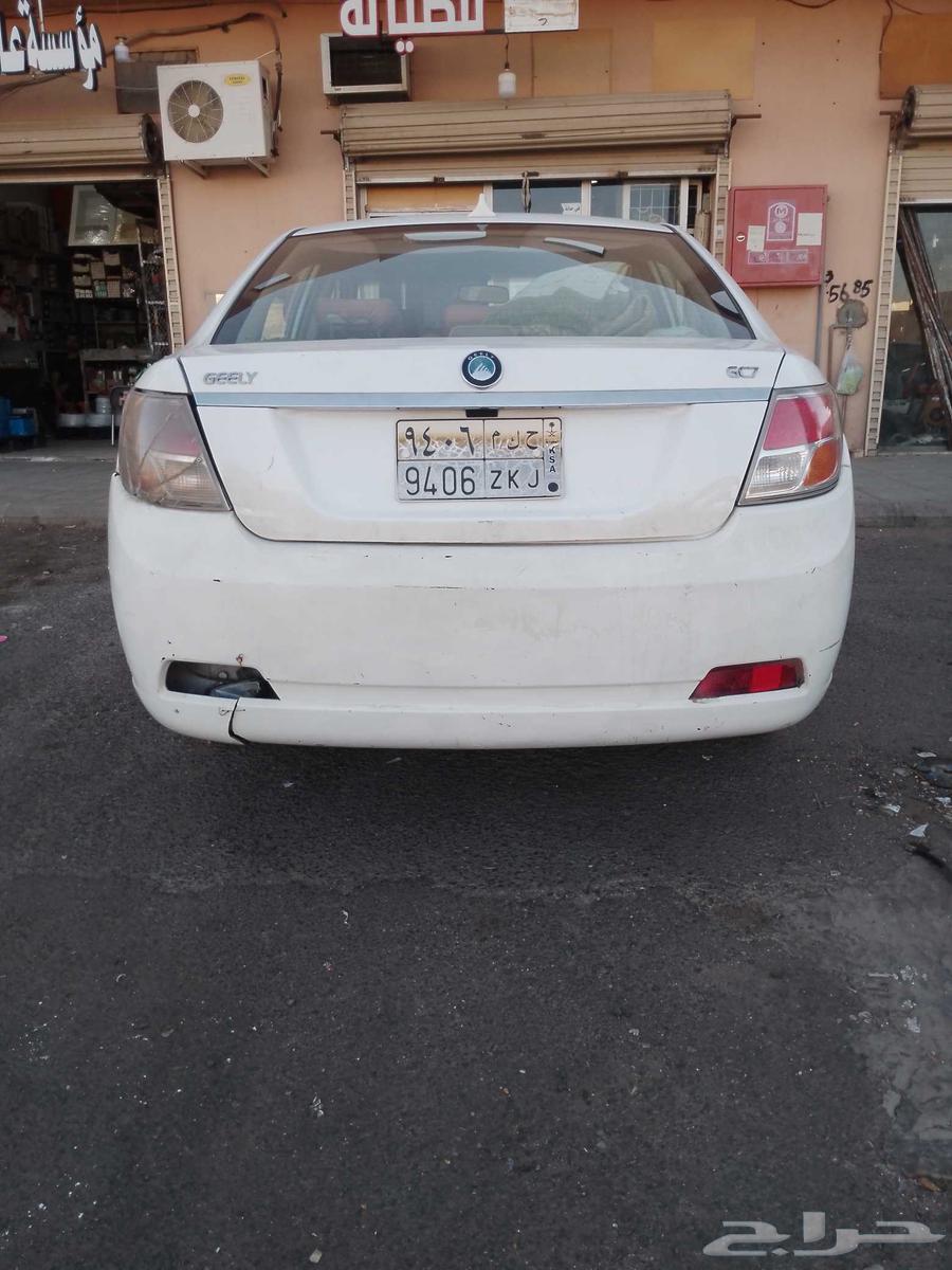 Hello, white Geely car, good engine, air conditioning working, manual transmission63106259279617112