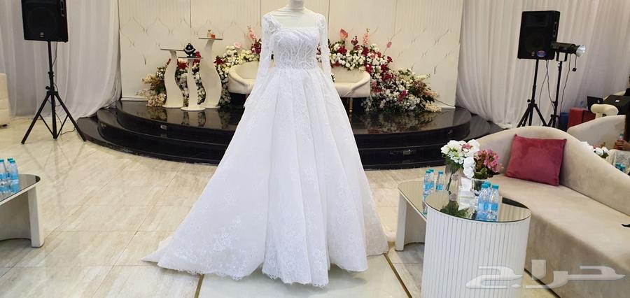 للبيع فستان زفاف أبيض و فستان صنعاني نفس الصوره63067574992771113