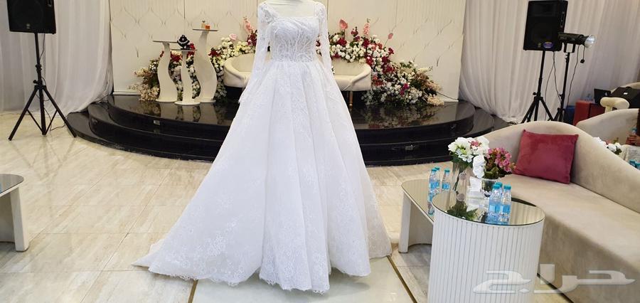 للبيع فستان زفاف أبيض و فستان صنعاني نفس الصوره63067574992771111
