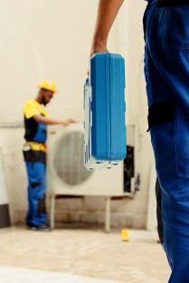 Cleaning and maintenance of air conditioners63016093218561113