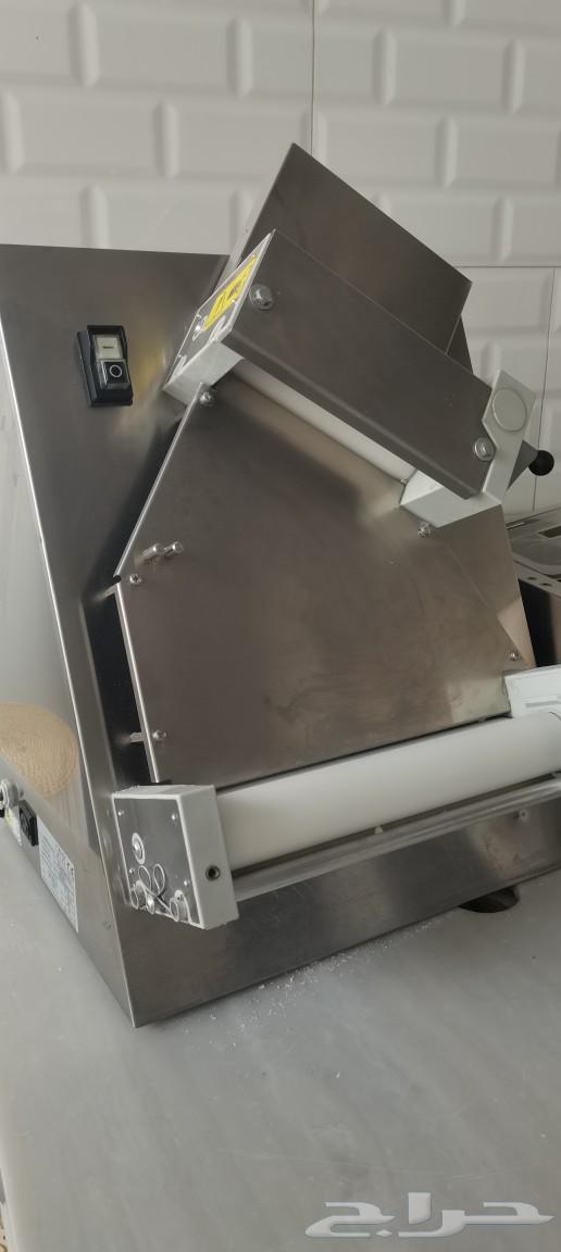 Hello, I am selling restaurant equipment in Qassim.63069664599555111