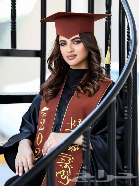 عبايات تخرج نسائيه تطريز الاسم حسب الطلب خصم في الكميات63111978914817114