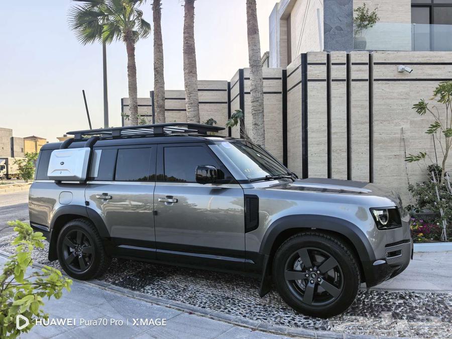 For sale 2024 Land Rover Defender with customs documents63097725370627113