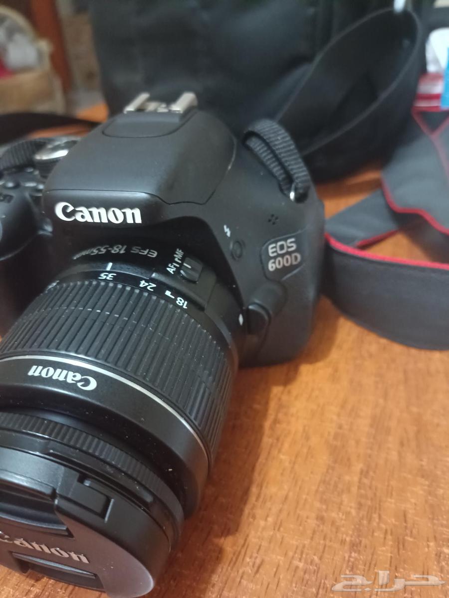 Canon D600 camera, almost new complete with accessories, 900 riyal only630647994405151126