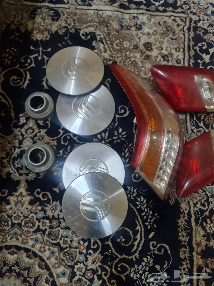 I have camera shoes 20011 and I have Ford cups and Ford cakes and Ford dies63102169296770111