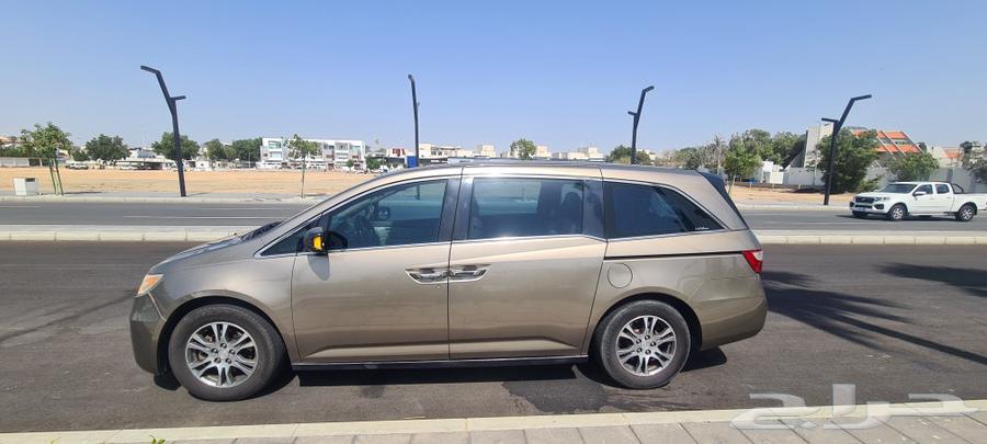 Honda Odyssey 2013 for sale. Price 15 thousand.63097729422594111