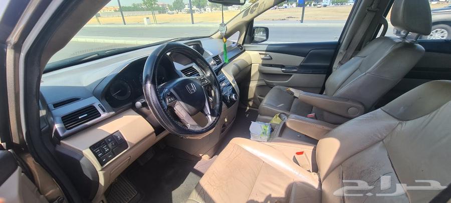 Honda Odyssey 2013 for sale. Price 15 thousand.63097729422594114