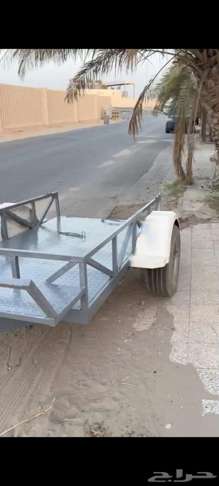 Car for sale, carries two drums 2000 in good condition and an old vintage phone 100063096568452609113