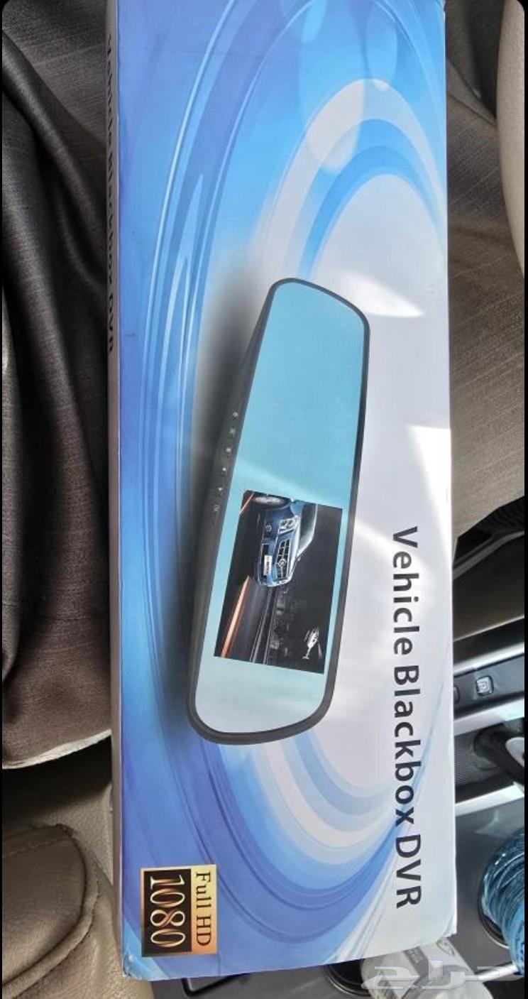 It has a front and rear camera63062546323843111