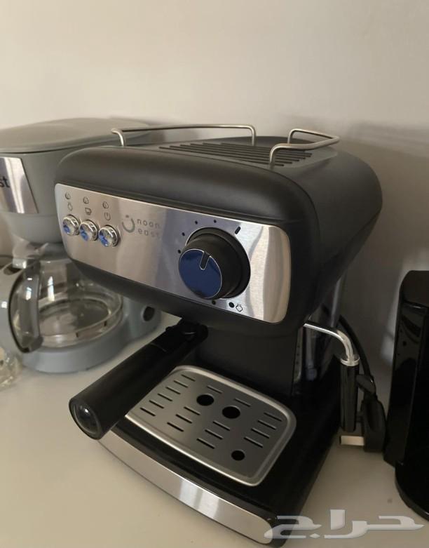 Espresso machine - high pressure 15 bar, power 850 watt, capacity 1.63060736138625111