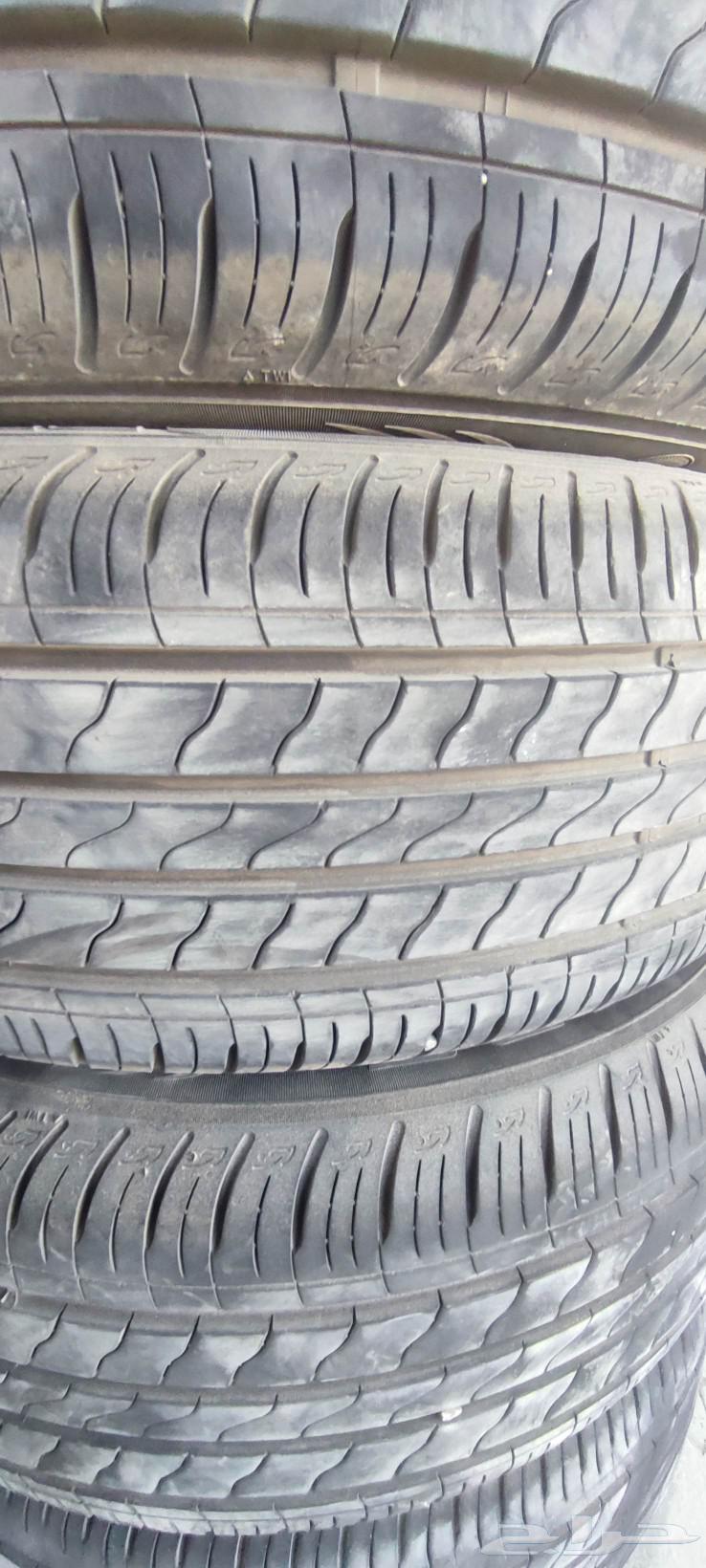 Use tires but new size 215 60R16 manufacturing 23weeks2363088216376450111