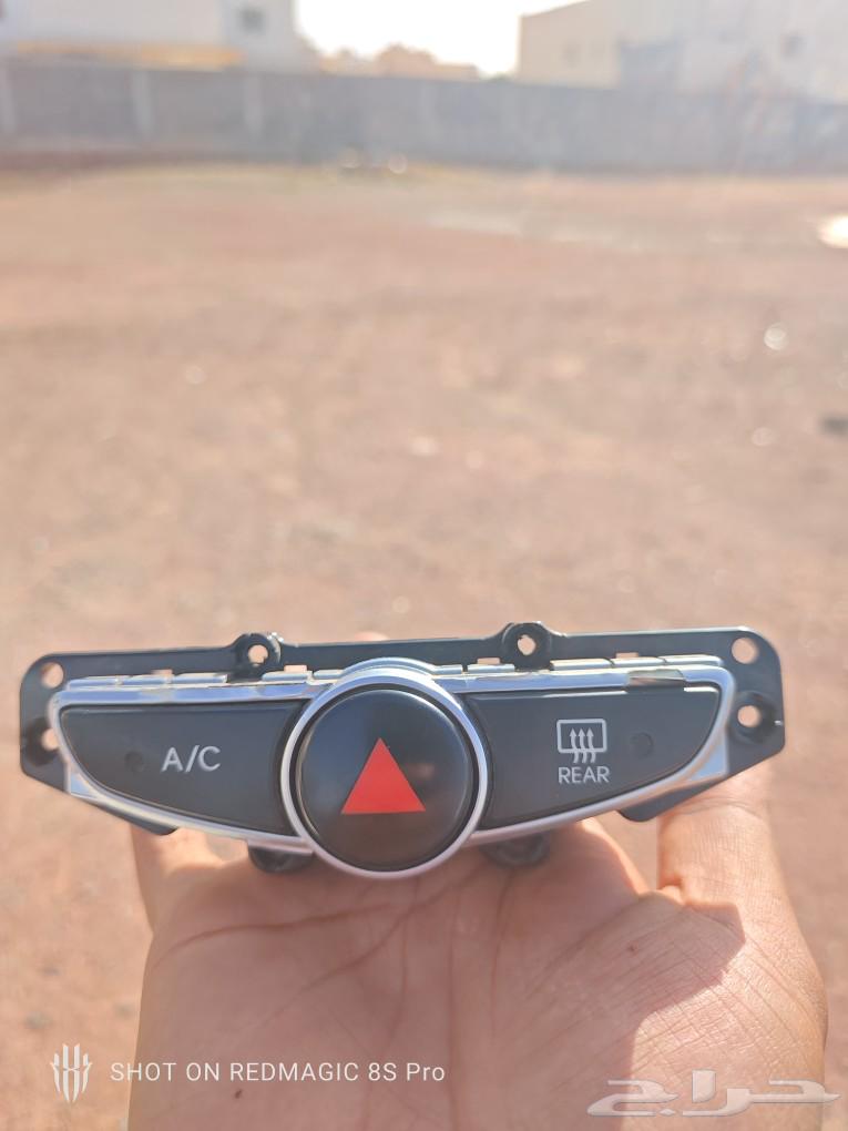 Hyundai Accent AC button emergency button rear button availa63087789329282113