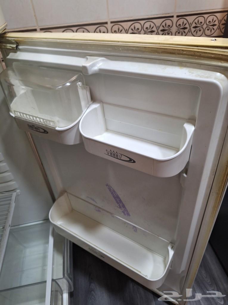 Kelvinator refrigerator used clean for sale63060762211074111