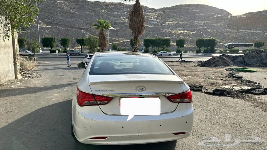 For sale, a 2015 full-option Sonata Panorama.63083742045441114