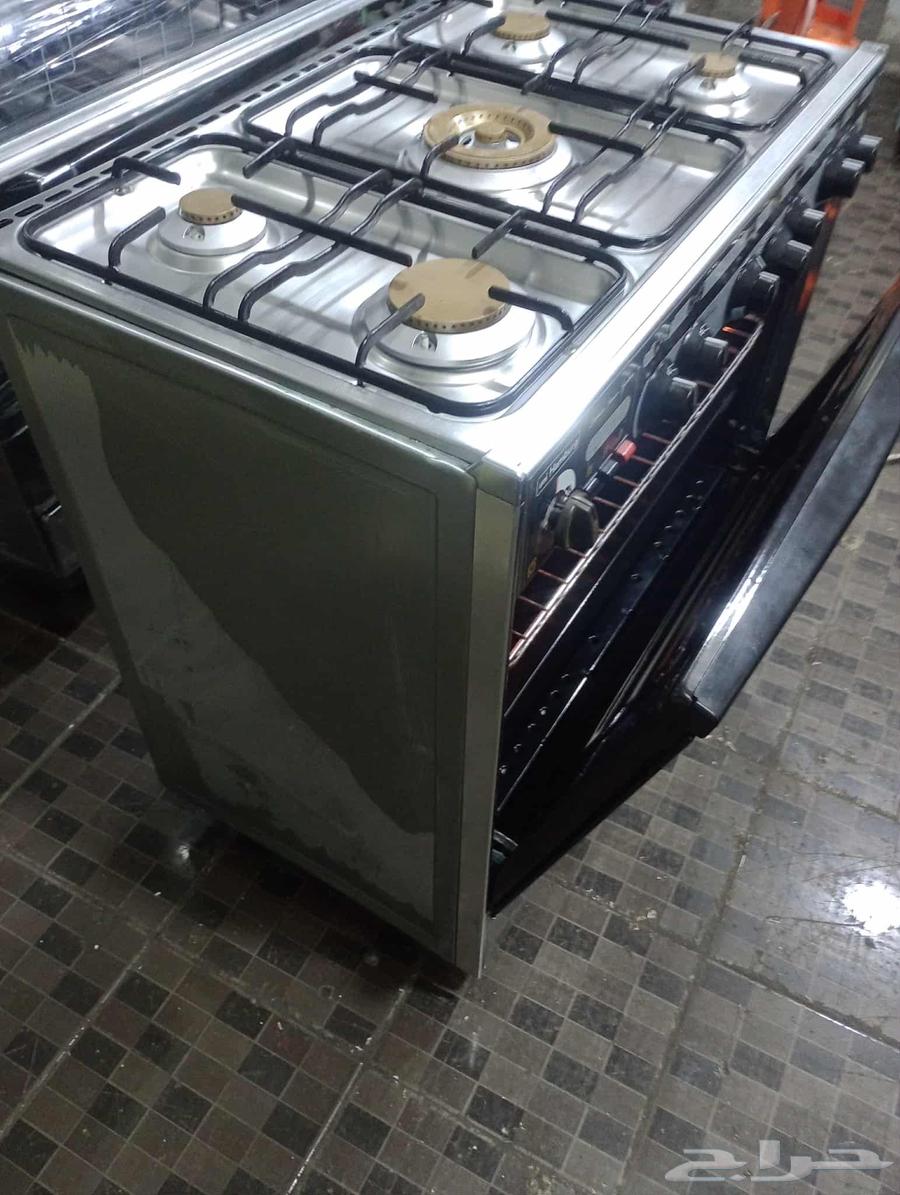 The oven is new, clean, God willing, Italian set with gas scissors 50 80 M63058805490819111