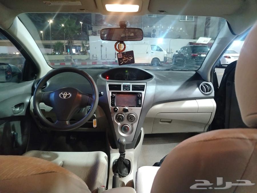 تويوتا ياريس 2012 دليل المستخدم63087400114178112