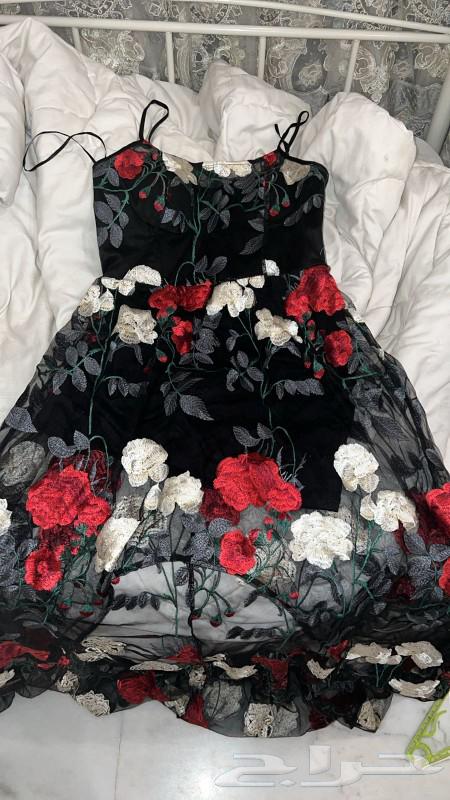 Bags 200 riyals for use only once, the dress 300 usage no63058038784769112