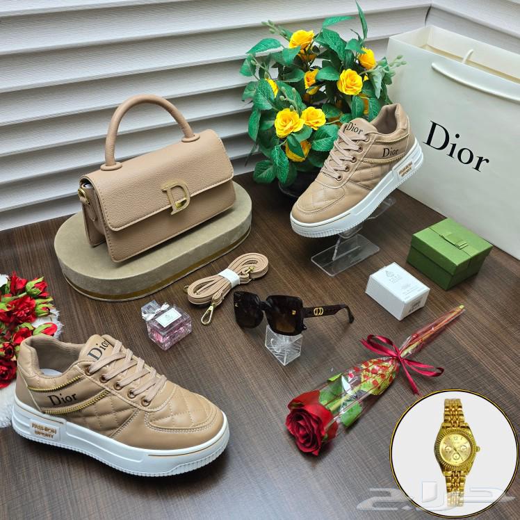 Women's Dior Set Including Delivery and Shipping63058821305091112