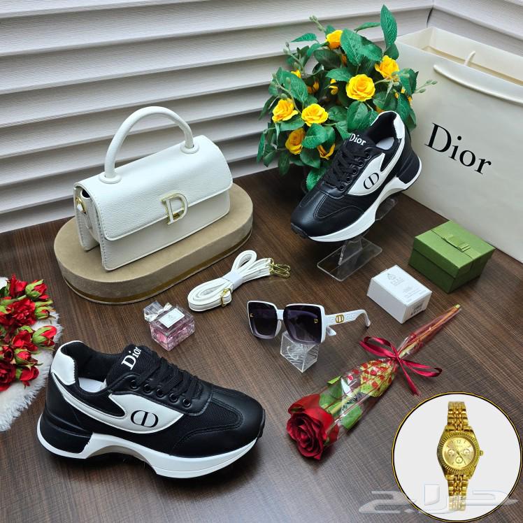 Women's Dior Set Including Delivery and Shipping63058821305091113