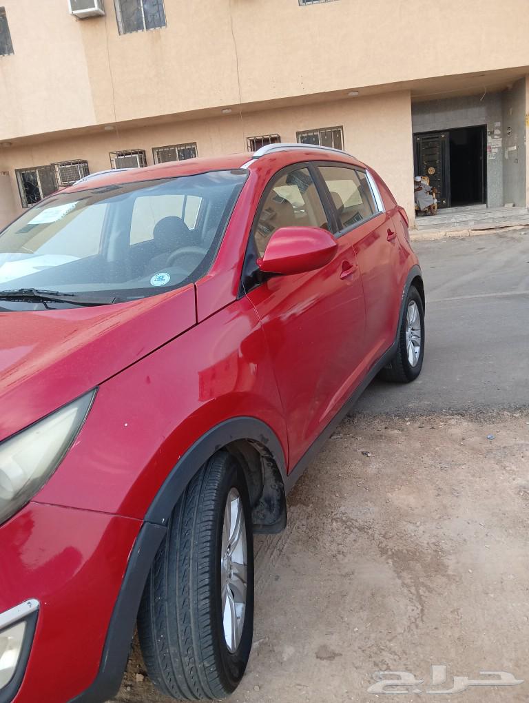 Kia Sportage 2013. 330,000 km walked. Healthy engines, fully sprayed due to damage.63083274694659110