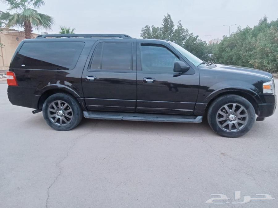 Ford Expedition 2012 model, long chassis, no double cab, driven 234 km63079631827202114
