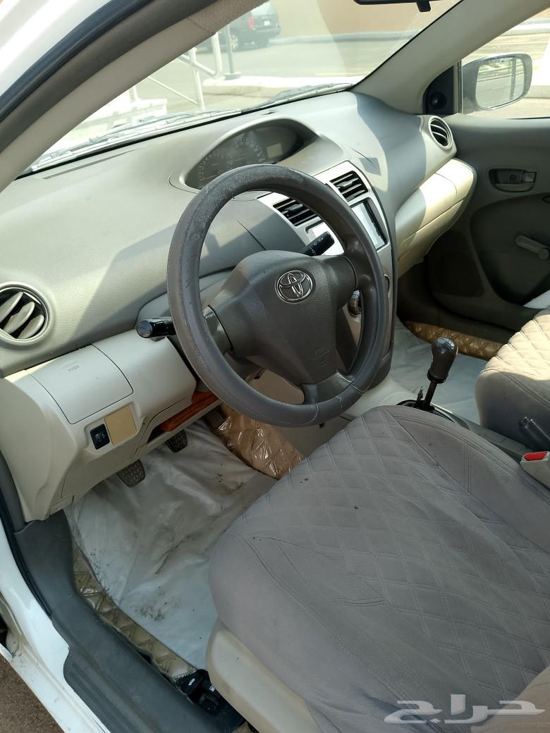 اعرض سيارة يارس موديل 2010 قير عادي مكينة قير شرط استماره63081288267778113