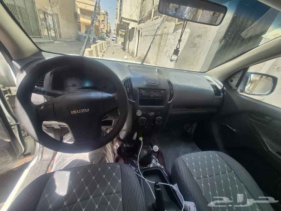Isuzu D-MAX 201863077974022531115