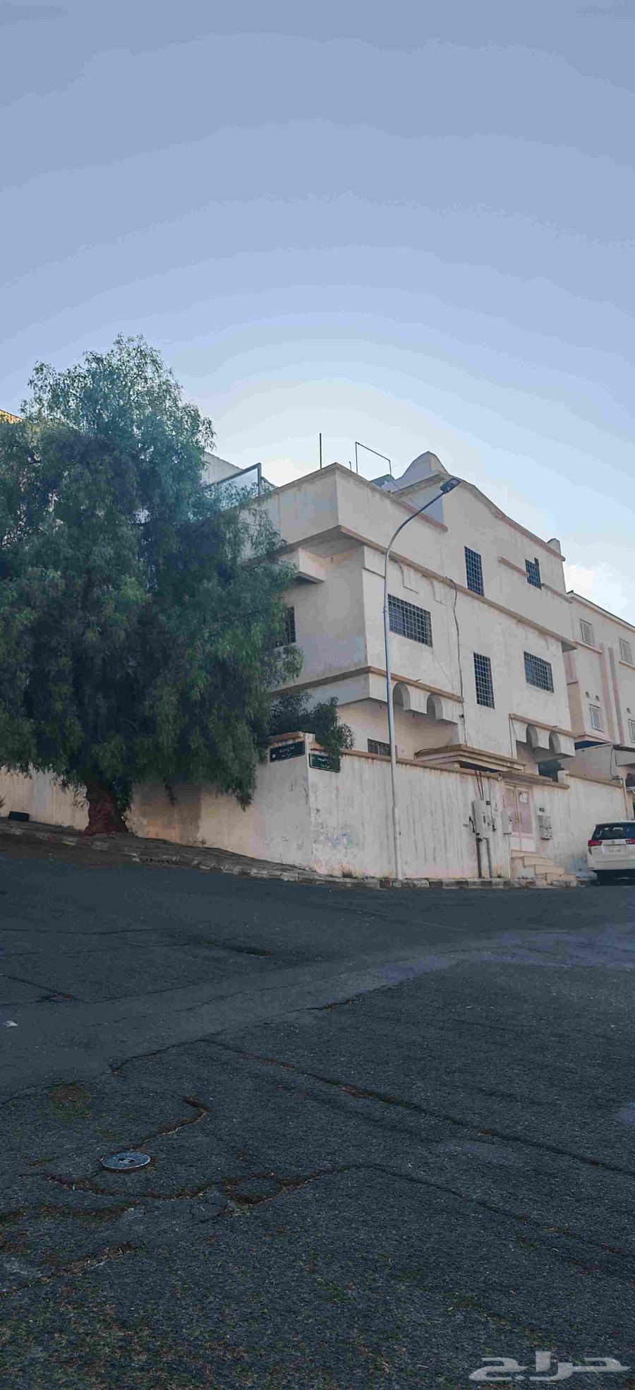 للبيع عمارة سكنية (النميص)63013382669314114