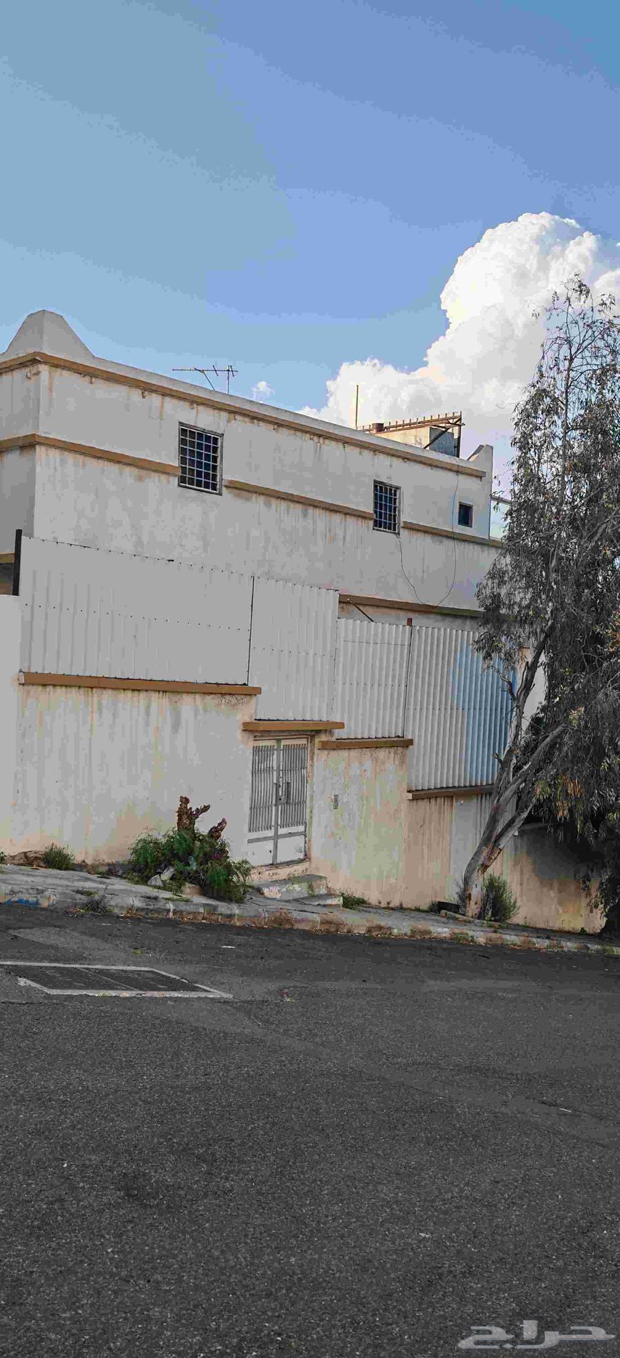 للبيع عمارة سكنية (النميص)63013382669314111