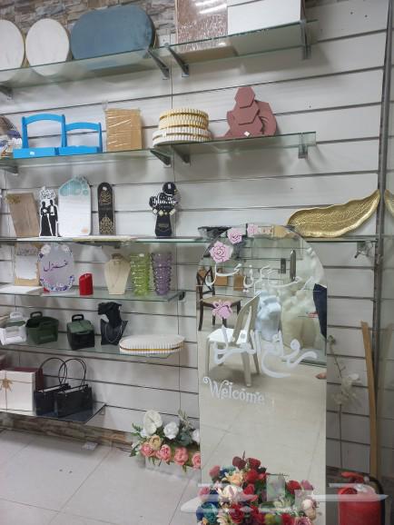 محل ورد للتقبيل وبسعر مغري موقع مميز ايجار شهري بكل اغراضه63470063627138113