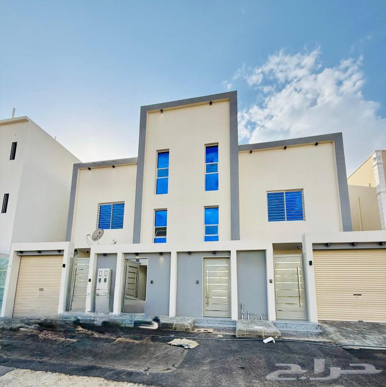 Roof for sale in one of the affluent areas, luxurious finishing, price 680 thousand.628932744734731126