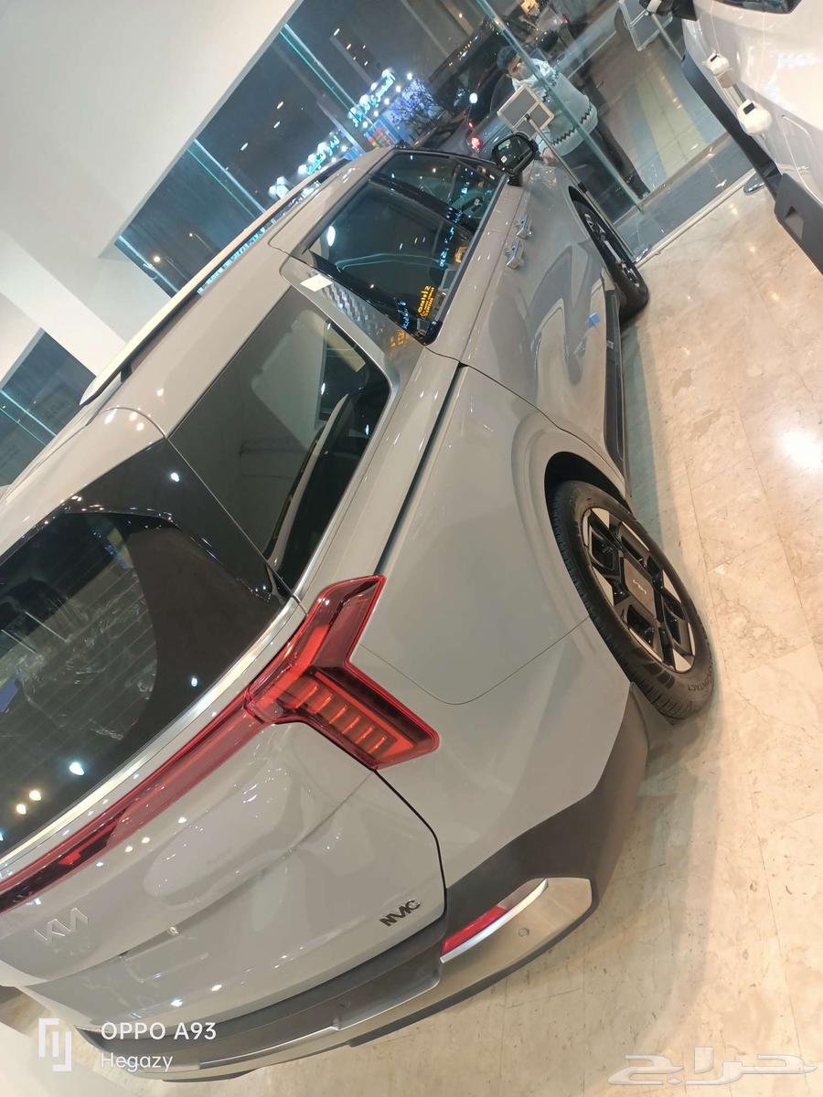 Kia Carnival 2025 Special Offer and Limited Quantity63075213897345112