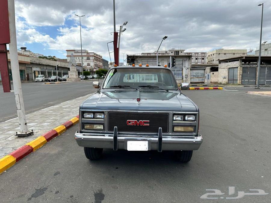 GMC Suburban Model 1988 Tank63072360764418110