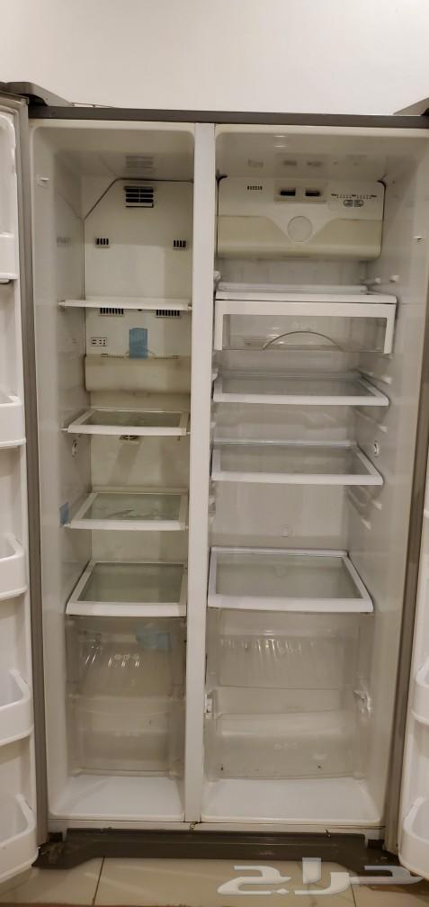 LG refrigerator with two doors is not working. It is clean (needs compressor replacement).63048565080579113