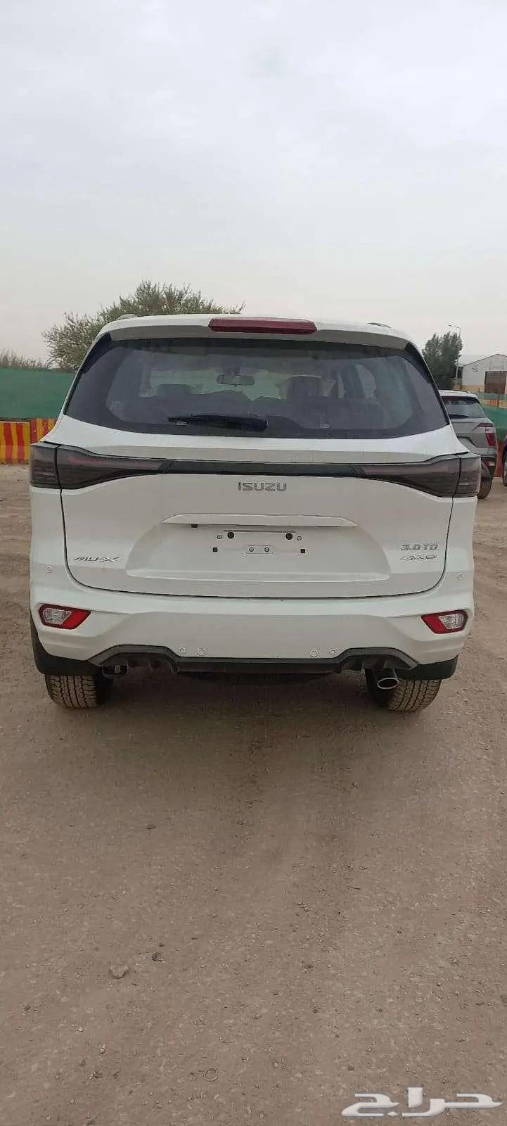 ISUZU MU-X Full Option Double 202563070751432193111