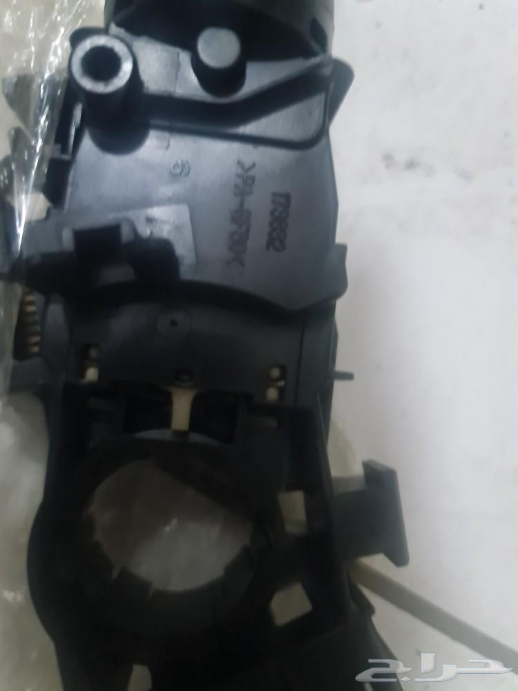 Yed al-nur raf model 2012.63067820730115112