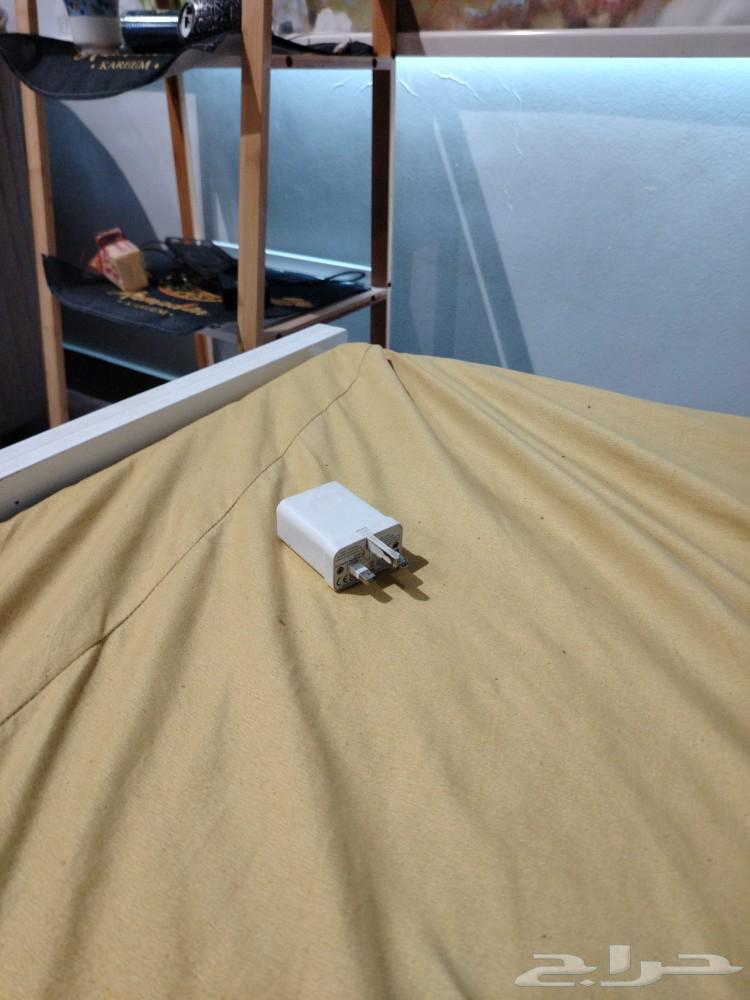 Hello everyone, peace be upon you and God's mercy and blessings. Charger for sale on eBay for 2000.63048579285506113