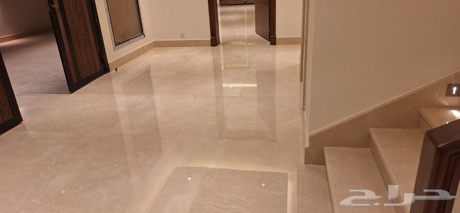 Polishing and shining marble63016109757186112