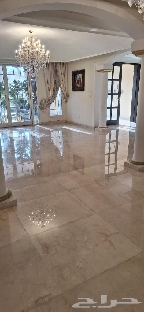 Polishing and shining marble63016109757186113