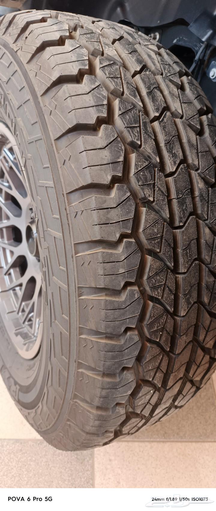 خمس جنوط اصليه kmc أصليه مع كفرات ريدنز 2024 جيبJEEP رانجلر63064648834819114