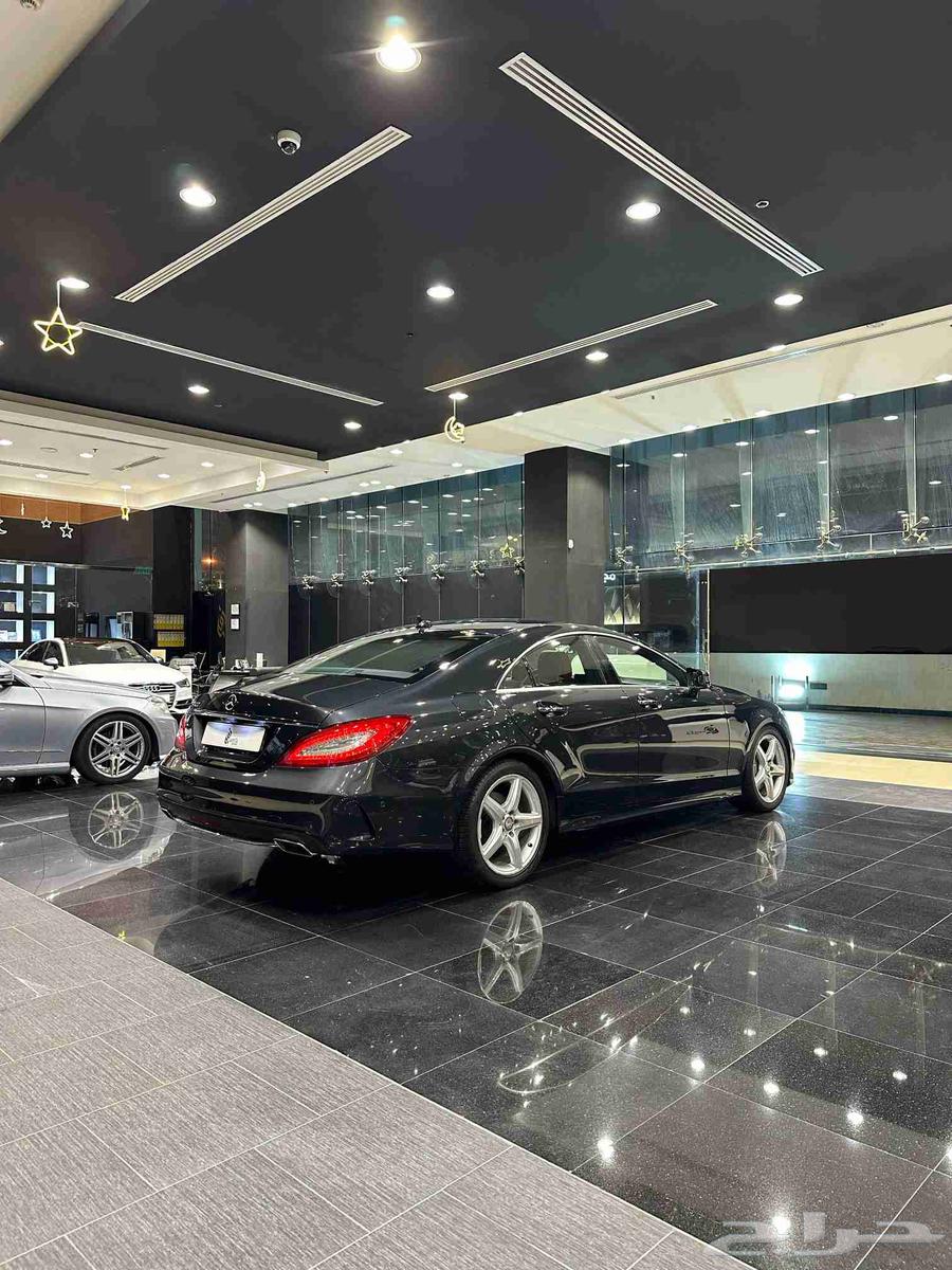 مرسيدس بنز موديل CLS400 عام 201563170894561154112