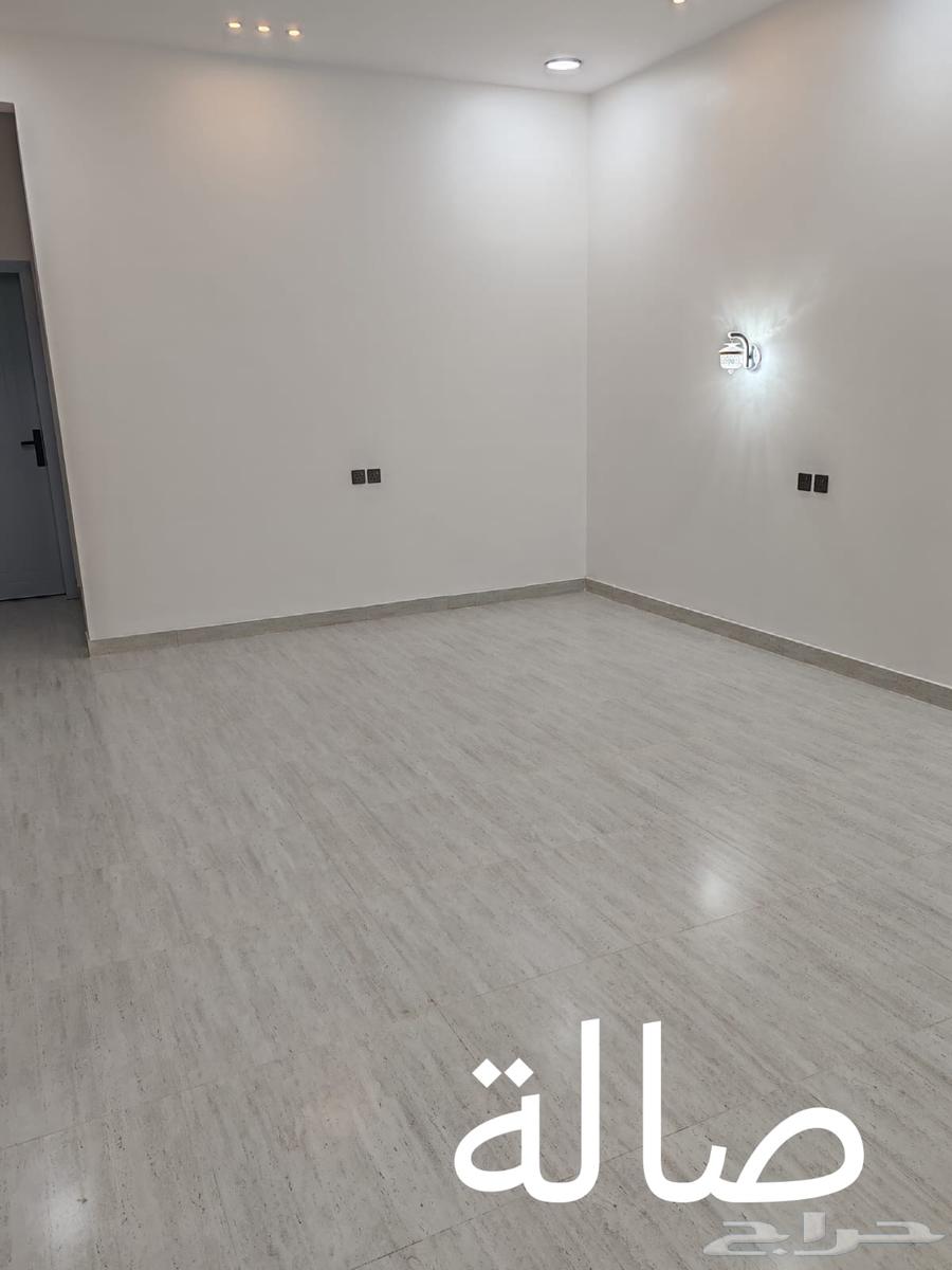 للبيع شقة دور وملحق دوبلكس بحي الجامعة مخطط أ63014282355585114
