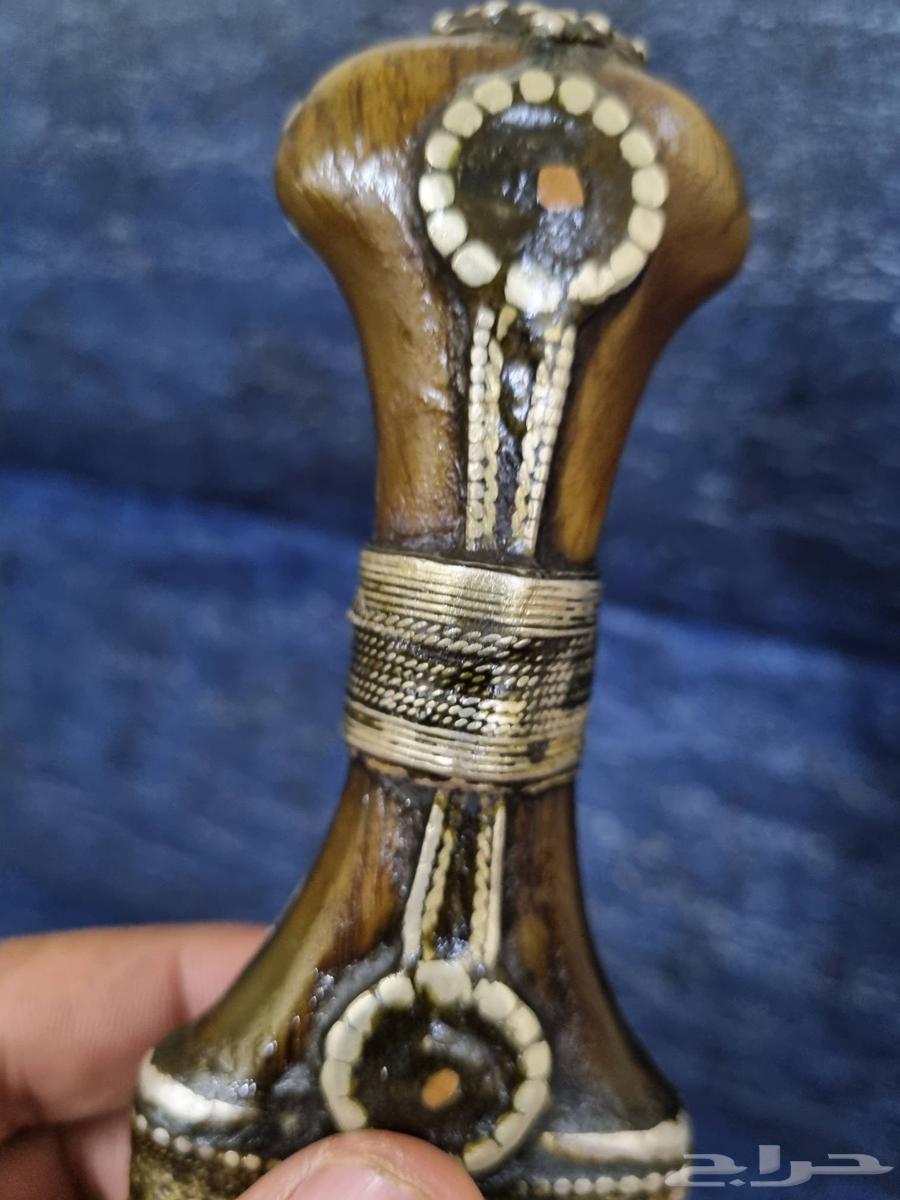للبيع جنبيه زراف قديم مشروطه63039110218627111