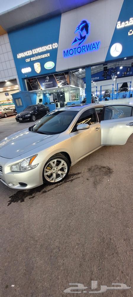 For sale 2013 Nissan Maxima, clean and ready to use. The model63057422144642113