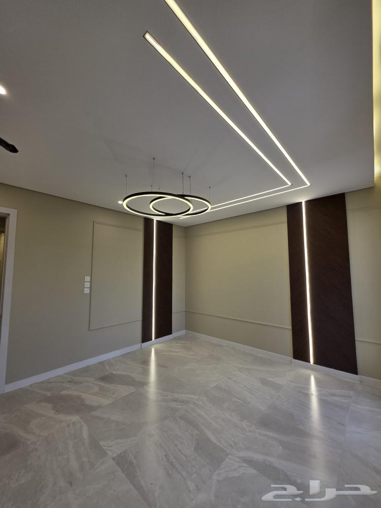 Luxury ownership apartments in Al-Khaldiyah, within the development area, modern contemporary finishes63013388558850114